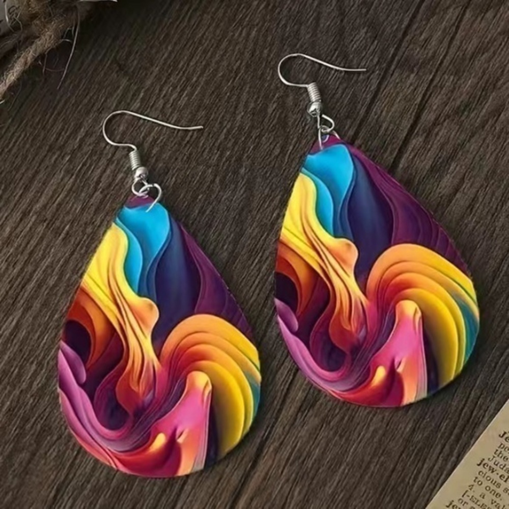 NEW - Women’s PU leather Abstract Print Teardrop Shaped Earrings (5.7CM X 3.8CM)